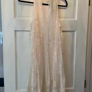 Chelse & Violet lace dress